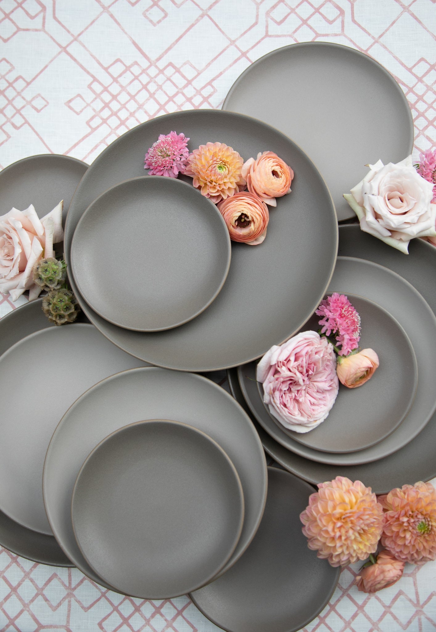 DINNERWARE
