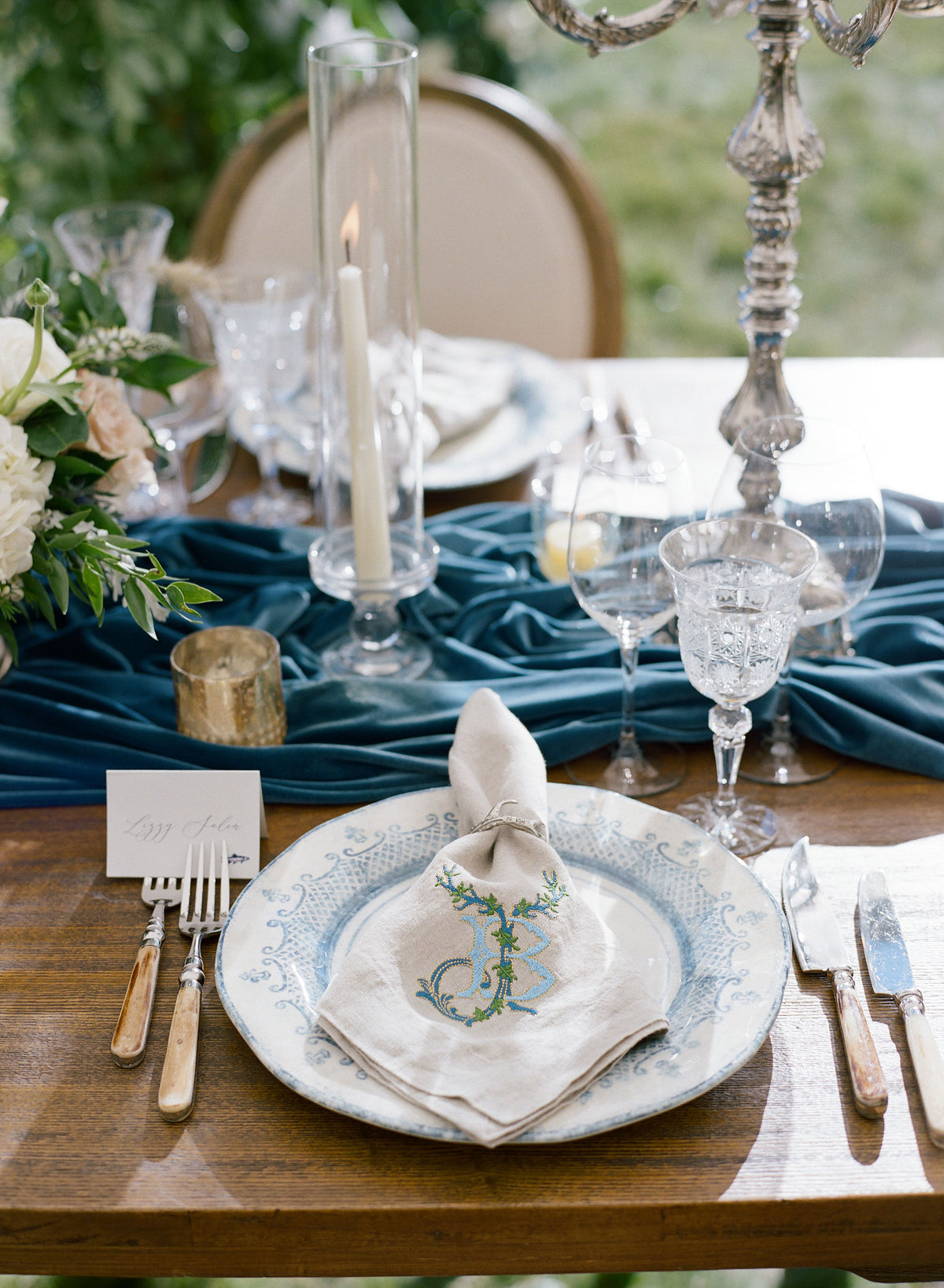 CZECH CUT CRYSTAL | WINE GLASS