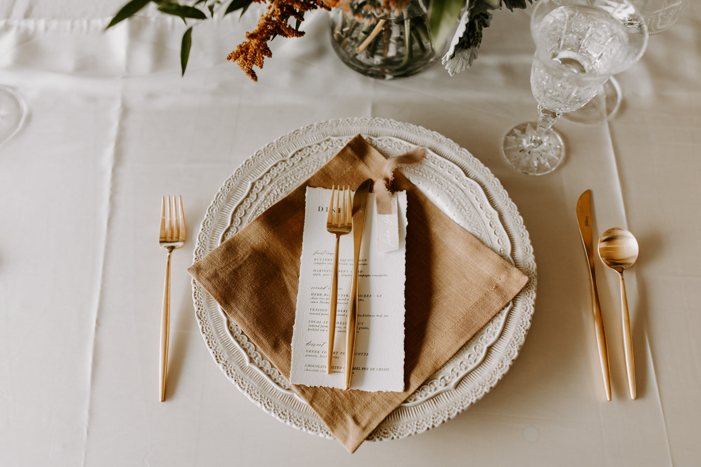 FINEZZA LACE CHARGER PLATE